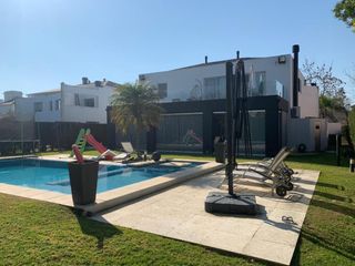 Foto 2 de Casa - Septiembre