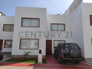 Foto 4 de ALQUILER DE LINDA CASA EN CONDOMINIO - HUACHO