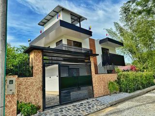 Foto 4 de Maat vende Casa Vacacional - Villeta 500m2 $1.000Millones