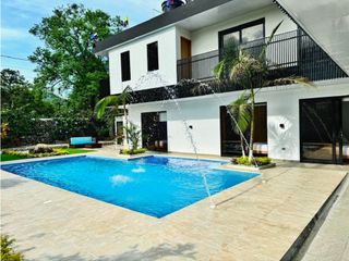 Foto 1 de Maat vende Casa Vacacional - Villeta 500m2 $1.000Millones