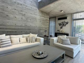 Foto 38 de Casa en Venta - 5 Dormitorios 4 Baños - 1059mts2 - Carilo