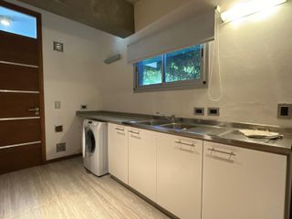 Foto 31 de Casa en Venta - 5 Dormitorios 4 Baños - 1059mts2 - Carilo