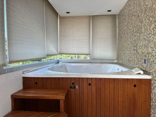 Foto 6 de Casa en Venta - 5 Dormitorios 4 Baños - 1059mts2 - Carilo