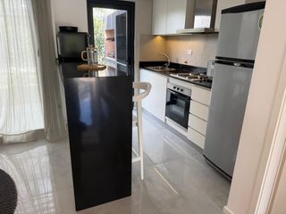 Foto 27 de Casa en  venta de 4 amb