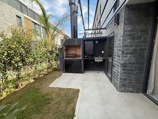 Foto 3 de Casa en  venta de 4 amb