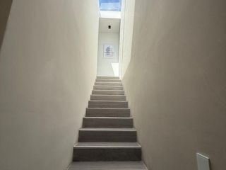 Foto 9 de Casa en  venta de 4 amb