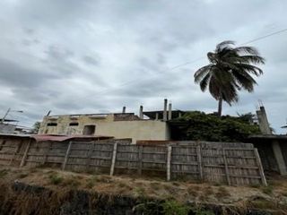 Foto 4 de Casa en venta en Manta, Lotización el Porvenir