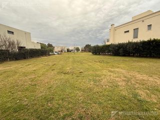 Foto 7 de Terreno en Ayres Plaza