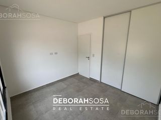 Foto 21 de Casa en Venta 4 ambientes Una Planta Lote Interno El Canton