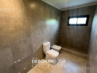 Foto 17 de Casa en Venta 4 ambientes Una Planta Lote Interno El Canton
