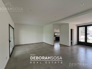 Foto 4 de Casa en Venta 4 ambientes Una Planta Lote Interno El Canton