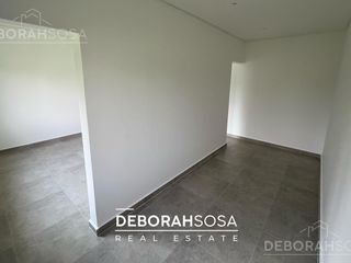 Foto 15 de Casa en Venta 4 ambientes Una Planta Lote Interno El Canton