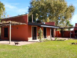 Foto 9 de VENTA QUINTA EN LOBOS 2 CASAS PARQUE