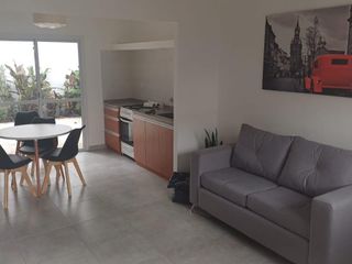 Foto 7 de Casa en venta PH Gonnet 2 dormitorios impecable reciclada