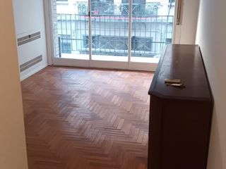 Foto 1 de Departamento en Sarmiento al 1700, CABA