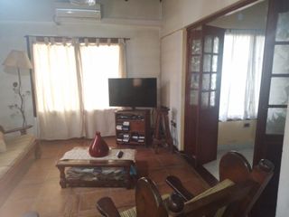 Foto 3 de Casa en Venta - 2 Dormitorios 1 Baño - 150mts2 - La Plata