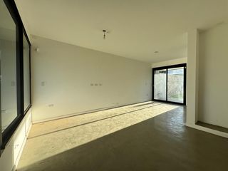 Foto 3 de Venta de Duplex Prados de Manantiales 2 Dormitorios