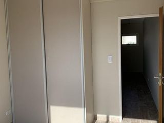 Foto 13 de Departamento tipo dúplex de 2 ambientes en alquiler - Remedios De Escalada