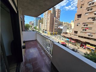 Foto 1 de ALQ - DEPTO DOS DORMITORIOS - BALCON EXTERNO - BV CHACABUCO Nº 32