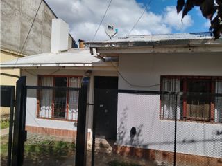 Foto 2 de CASA DE 3 DORMITORIOS EN EL CENTRO DE EL BOLSON CA 320