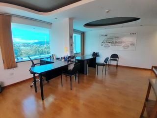 Foto 5 de ALQUILER O VENTA DE EDIFICIO PARA OFICINAS, AV. AMAZONAS (LABRADOR)