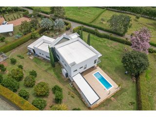 Foto 2 de casa moderna en Copacabana, excelente ubicacion en unidad cerrada