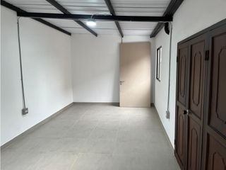 Foto 3 de Apartaestudio en Alquiler en Envigado - Centro