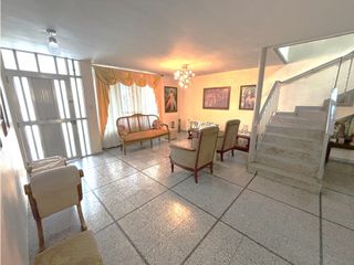 Foto 1 de VENTA CASA UNIFAMILIAR EL NOGAL LAURELES PARA CONSTRUIR O HABITAR