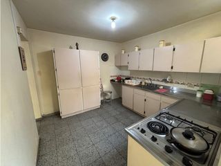 Foto 8 de VENTA CASA UNIFAMILIAR EL NOGAL LAURELES PARA CONSTRUIR O HABITAR