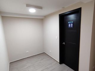 Foto 4 de Oficina Comercial en Alquiler - Sector Centro Norte de Quito - 6 de Diciembre