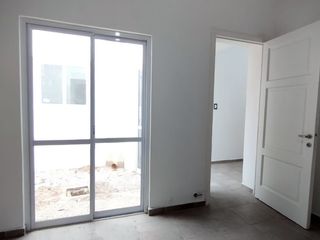 Foto 5 de VENTA DE CASA MAS DOS DEPARTAMENTOS ALTA CORDOBA
