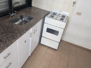 Foto 5 de Departamento de Un Dormitorio al Frente con Lavadero en La Plata