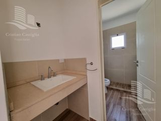 Foto 22 de Venta - Casa 4/Cuatro Ambientes, Dependencia, Jardín - San Gabriel, Villanueva