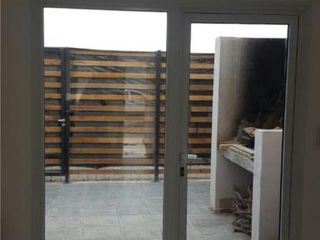 Foto 8 de VENTA DUPLEX - 2 DORM. EXCELENTE ACCESO - CHACABUCO AL 500 CENTENARIO NEUQUEN