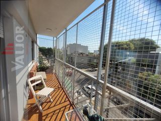 Foto 5 de Departamento de 4 amb al frente c/balcon corrido!!!