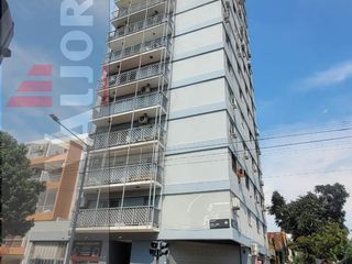 Foto 2 de Departamento de 4 amb al frente c/balcon corrido!!!