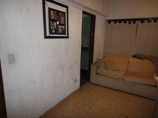 Foto 5 de HERMOSO DEPARTAMENTO DE 3 AMBIENTES CON BALCÓN SOBRE AVENIDA