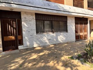 Foto 1 de VENTA HERMOSA CASA DE 3 DORM - ALTA CORDOBA