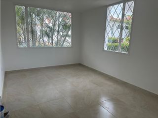 Foto 9 de SE VENDE CASA EN GIRARDOR  ALCATRACES 2