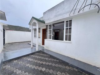 Foto 18 de Mitad del Mundo, Casa en Venta, 118m2, 3 Habitaciones