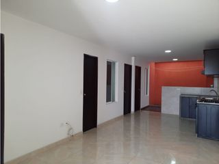 Foto 4 de ALQUILER CASA 3er PISO  BARRIO CIUDAD 2000