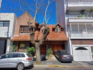 Foto 1 de Casa en  Pringles casi Alsina - Quilmes