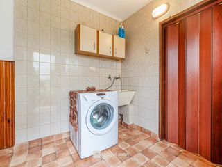 Foto 14 de Venta - Casa 4 ambientes con parque y quincho - Zona Chauvin