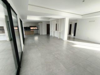 Foto 26 de VENTA CASA - EL CANTON VISTA AL GOLF 5 AMBIENTES