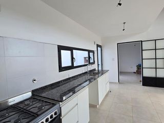 Foto 7 de Casa en  ALQUILER