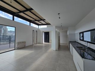 Foto 1 de Casa en  ALQUILER