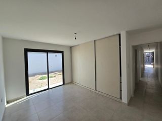 Foto 8 de Casa en  ALQUILER