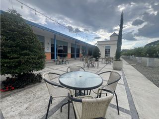 Foto 5 de ALQUILER LOCALES EN MALL COMERCIAL VIA EL CAIMO QUINDIO
