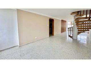 Foto 8 de SE ALQUILA APARTAMENTO DUPLEX EN EL LIDO SUR CALI