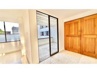 Foto 10 de SE ALQUILA APARTAMENTO DUPLEX EN EL LIDO SUR CALI